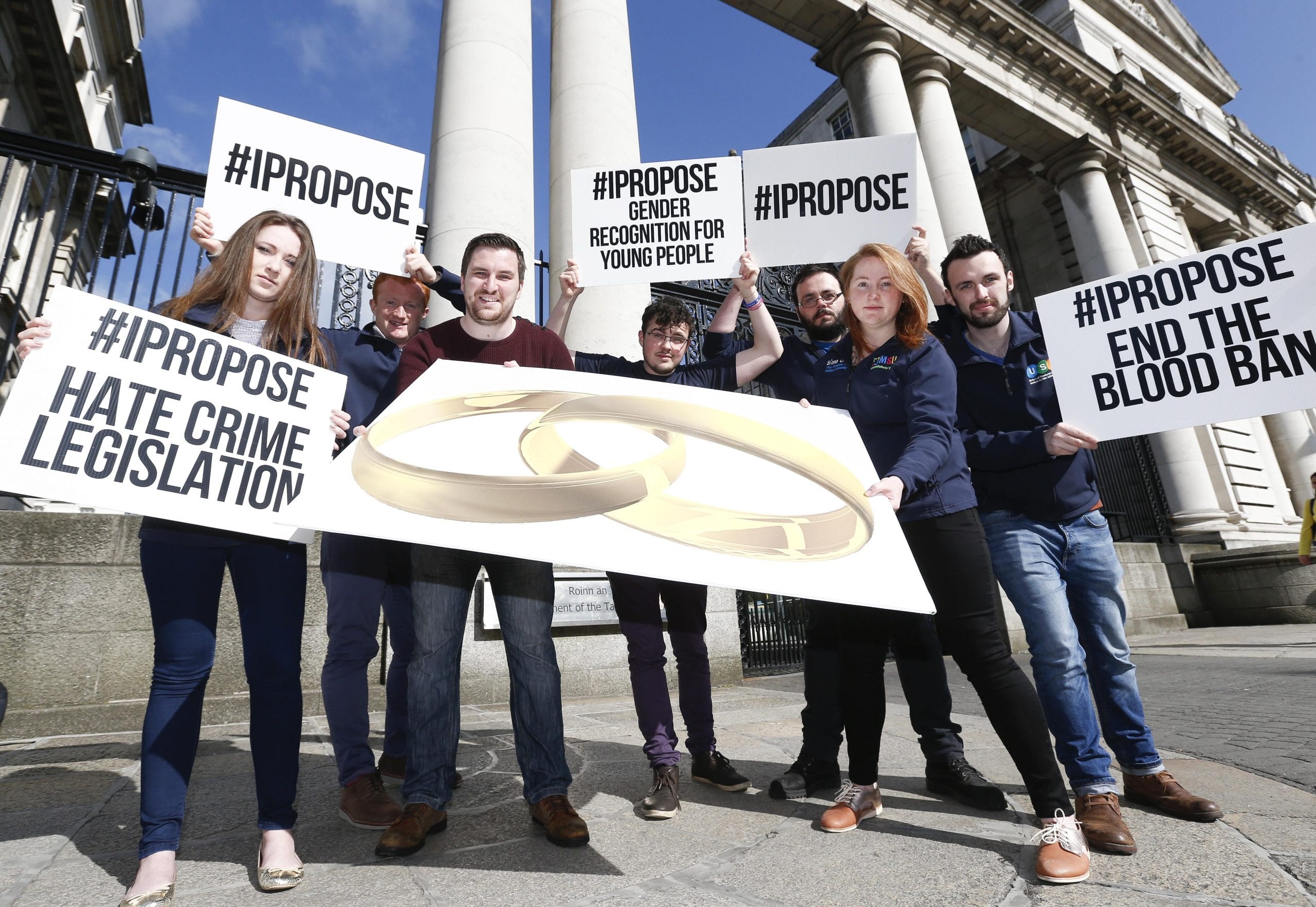 *** NO REPRODUCTION FEE *** DUBLIN : 23/5/2016 : Union of Students in Ireland celebrated the First Marriage Equality Anniversary by calling on the government to extend Gender recognition to those under 18”; and #iPropose hate crime legislation be introduced.” The Union of Students in Ireland said the first year anniversary should be celebrated as a moment of true equality and progression in Irish society, but that there are significant challenges that still need to be overcome to ensure all LGBT people are not discriminated against. Pictured (l-r) outside the Department of An Taoiseach were USI members Aoife Ni Shuilleabh, Jack Leahy, Kevin Donoghue (USI President), Andrew Martin, Neil Kavanagh, Siona Cahill and Daniel Waugh. Picture Conor McCabe Photography. MEDIA CONTACT : Kevin Donoghue, USI President  mobile 083 372 3161 or Fiona O’Malley, Communications Executive, mobile 087 449 5695