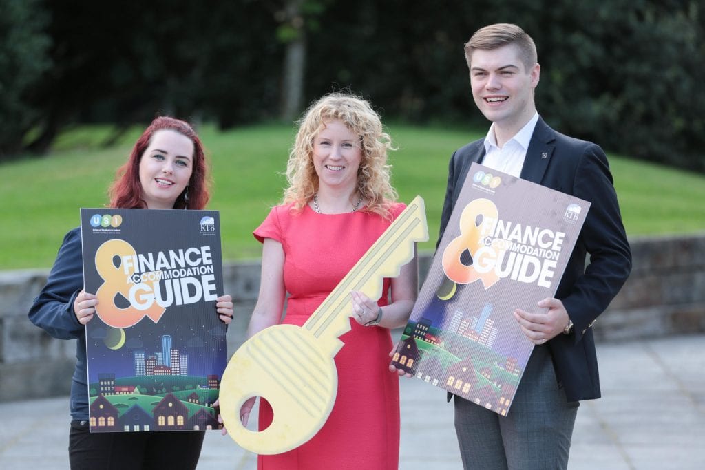 NO REPRO FEE. Maynooth University, 30/08/2016. Pictured here at the launch of the USI and RTB Finance and Accommodation Guide were Annie Hoey, USI President (left), Ms. Rosalind Carroll, Director of the Residential Tenancies Board and Dillon Grace, Maynooth Students Union President. The guide has a rent book and inventory checklist included, so students can record any damages or missing utensils at the start of the lease, and not be penalised unfairly on their deposit. The guide also provides information on finance and gives budgeting tips for students to financially manage the college year.  Pic: Alan Rowlette ENDS Contact: Annie Hoey, USI President, 087-6776636 Dillon Grace, Maynooth Students Union President, 01-7086436 Jack Leahy, USI Deputy President, 0861303101 For media requests email Fiona.omalley@usi.ie or call 0874495695 USI is the national representative body for the 354,000 students in third level education on the Island of Ireland.  We are a membership organisation  our members are our affiliated Students Unions around Ireland, North and South.