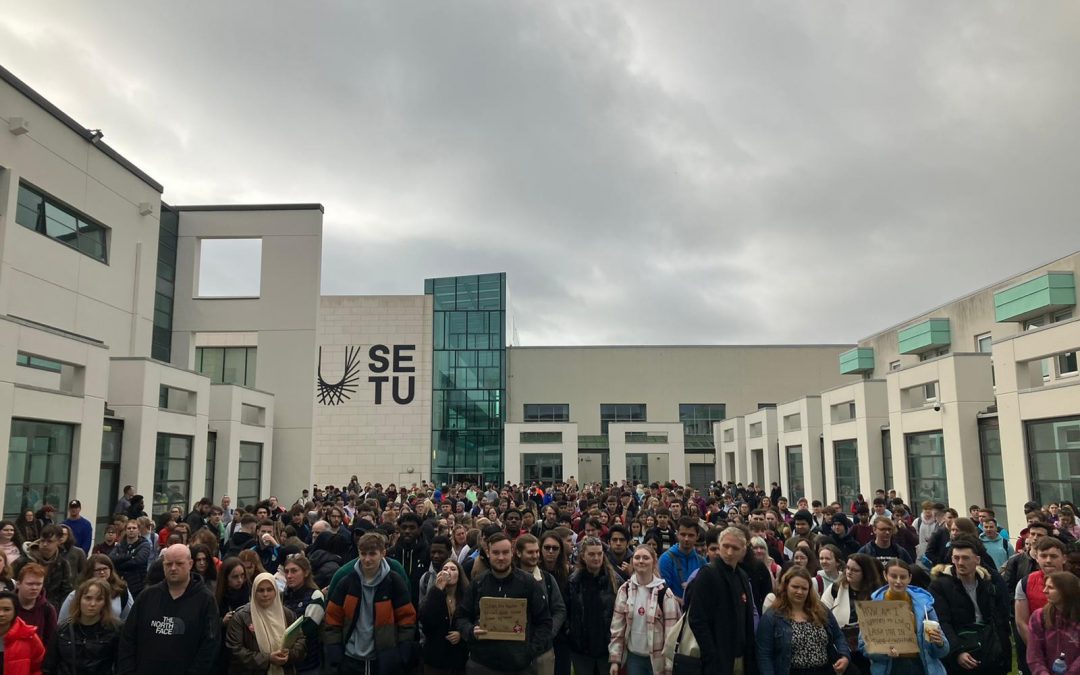 Tens of thousands of students take part in USI Student Walkout on third level campuses